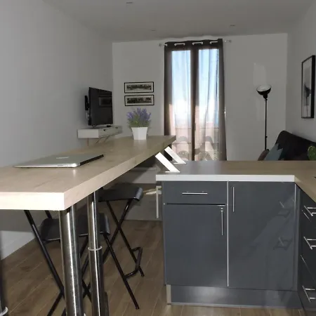 Confort-appartement Obes 204 *